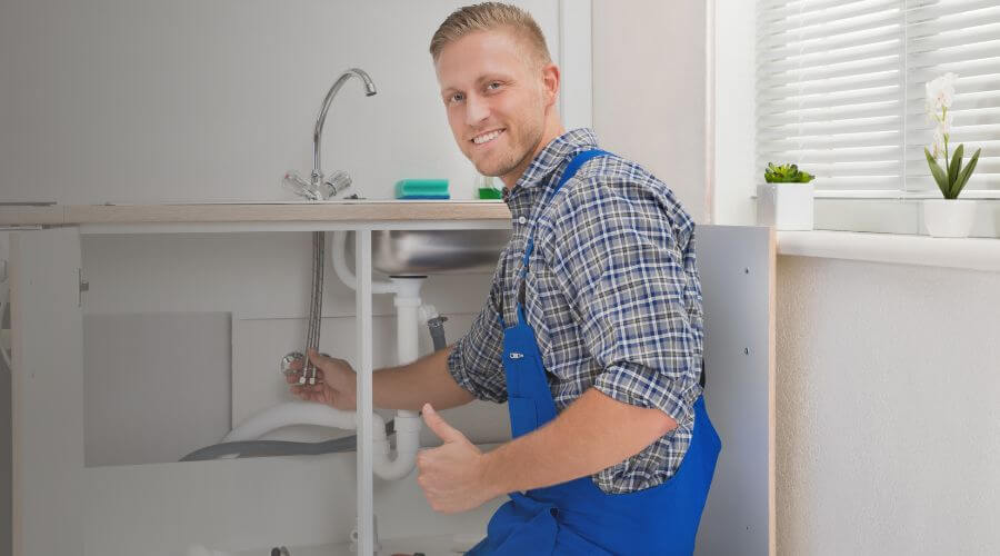 Expert burst pipe repair services in Shirley, IL